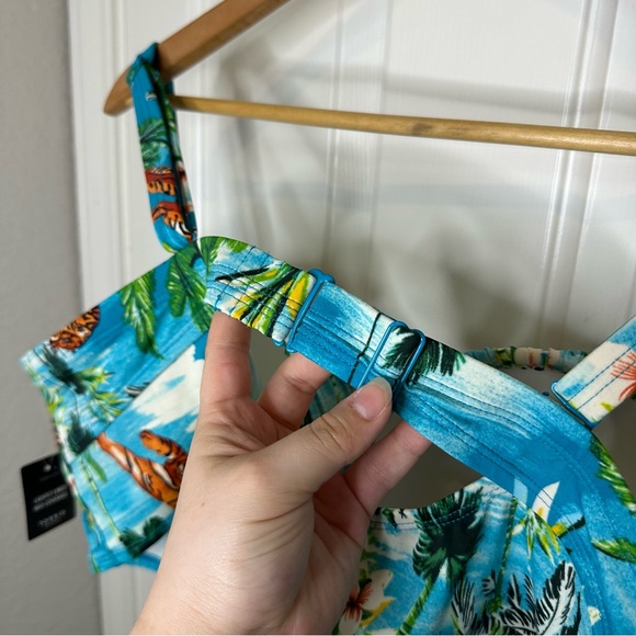 NWT Torrid Tiger Tropic Lightly Lined Mid Coverage Top + Swim Skirt Set 3X DD/F - Picture 5 of 14
